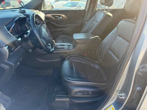 Used 2023 Chevrolet Traverse Premier w/ Redline Edition AWD/4WD image 10