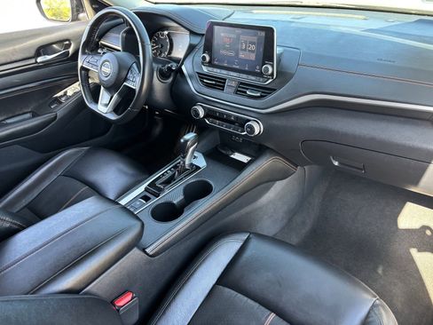 Certified 2022 Nissan Altima 2.5 SR AWD/4WD image 13