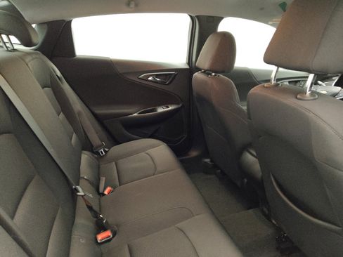 Used 2023 Chevrolet Malibu LS FWD image 19