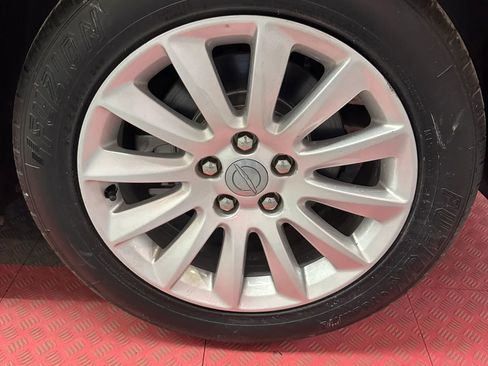 Used 2013 Chrysler 300 RWD image 29