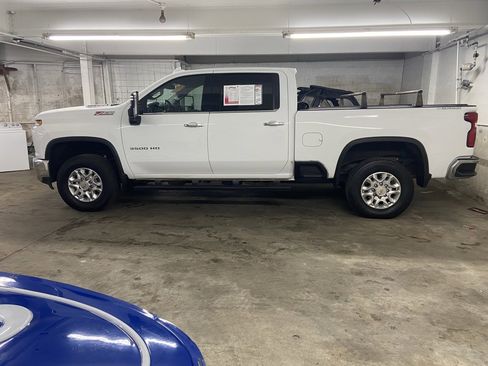 Used 2021 Chevrolet Silverado 3500 LTZ w/ Z71 Off-Road Package image 2
