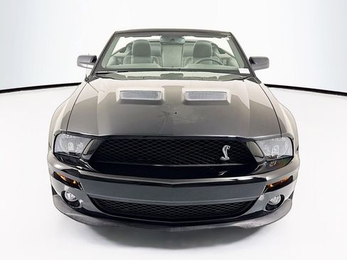 Used 2009 Ford Mustang Shelby GT500 RWD image 2