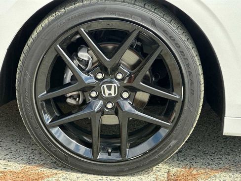 Used 2023 Honda Civic Sport image 35