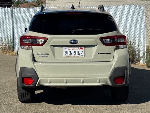 Used 2023 Subaru Crosstrek 2.0i Premium w/ Special Edition AWD/4WD image 4
