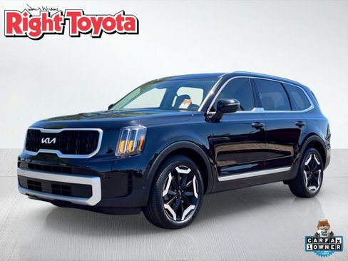 Used 2024 Kia Telluride EX w/ EX Captain's Chair Package AWD/4WD image 1