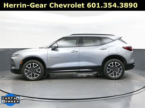 Used 2024 Chevrolet Blazer RS w/ Driver Confidence II Package image 4