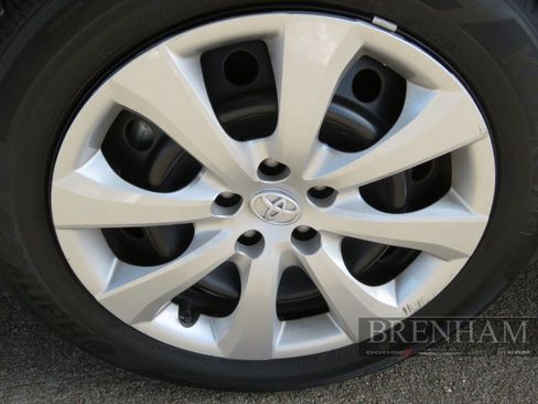 Used 2024 Toyota Corolla LE image 10