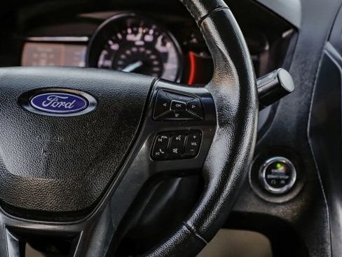 Used 2019 Ford Explorer XLT w/ Equipment Group 201A image 23