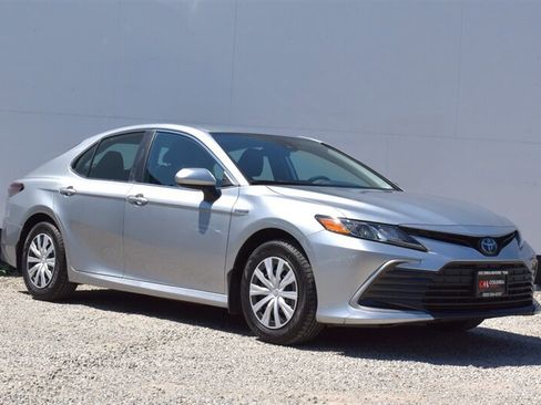 Used 2021 Toyota Camry LE FWD image 1