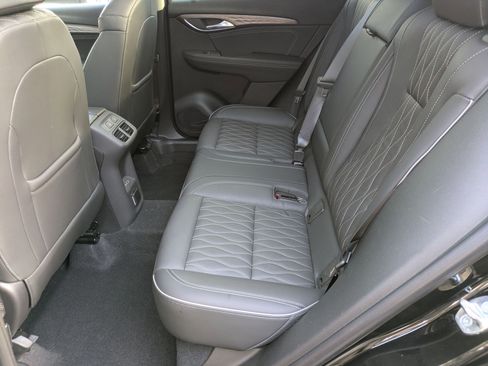 Used 2021 Buick Envision Avenir w/ Technology Package II image 20