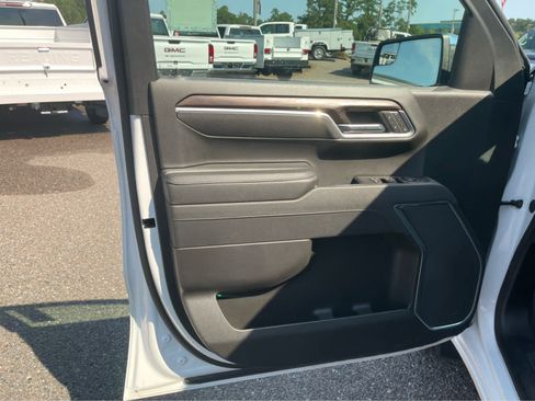 Used 2025 GMC Sierra 1500 SLT AWD/4WD image 10