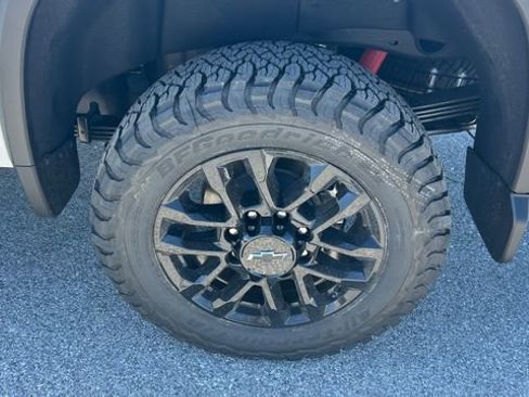 New 2026 Chevrolet Silverado 2500 LT w/ Trail Boss Package AWD/4WD image 12