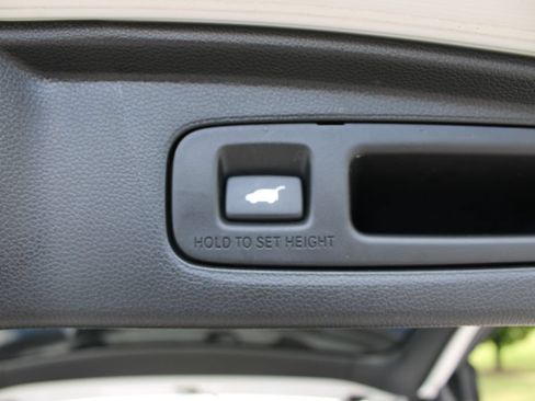 Used 2024 Honda CR-V Sport Touring image 32