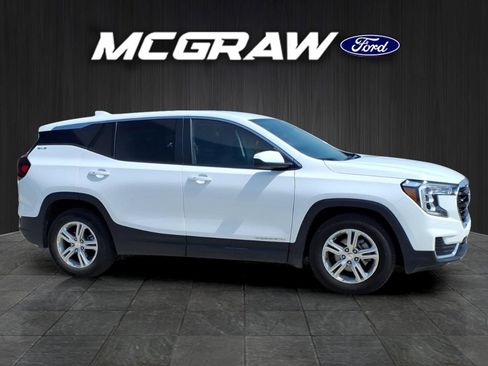 Used 2024 GMC Terrain SLE FWD image 7