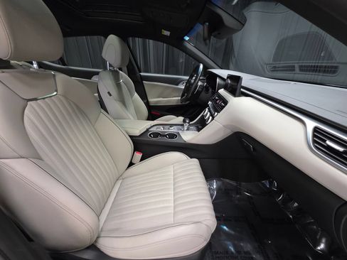 Used 2022 Genesis G70 3.3T w/ Sport Advanced Package AWD/4WD image 37