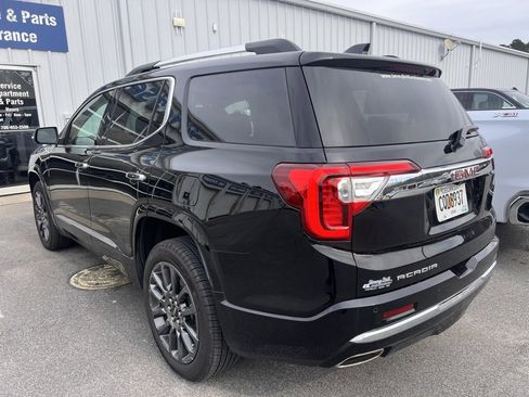 Used 2023 GMC Acadia Denali w/ Black Diamond Edition image 11