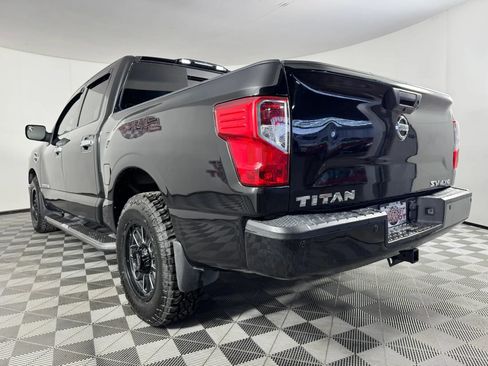 Used 2017 Nissan Titan SV AWD/4WD image 24