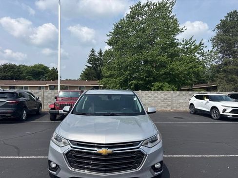 Used 2018 Chevrolet Traverse LT w/ LPO, Floor Liner Package AWD/4WD image 2