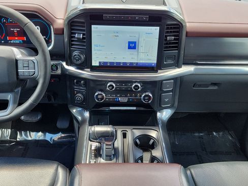 Used 2021 Ford F150 Lariat w/ Equipment Group 502A High image 16