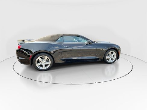Used 2023 Chevrolet Camaro LT RWD image 9