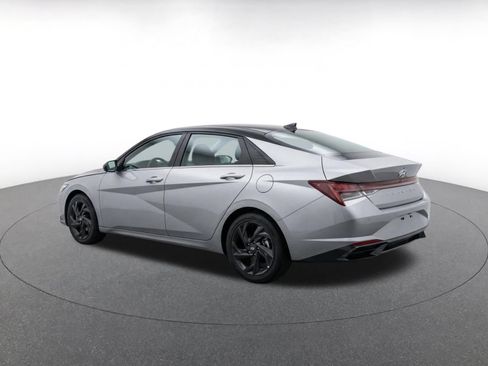 Used 2026 Hyundai Elantra Sport FWD image 7
