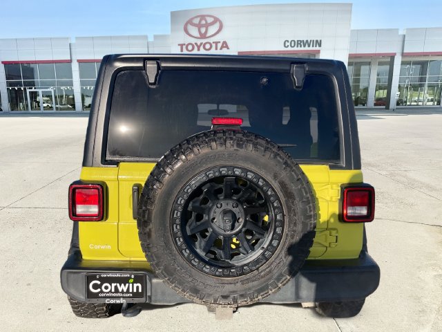 Used 2022 Jeep Wrangler Sport AWD/4WD image 4