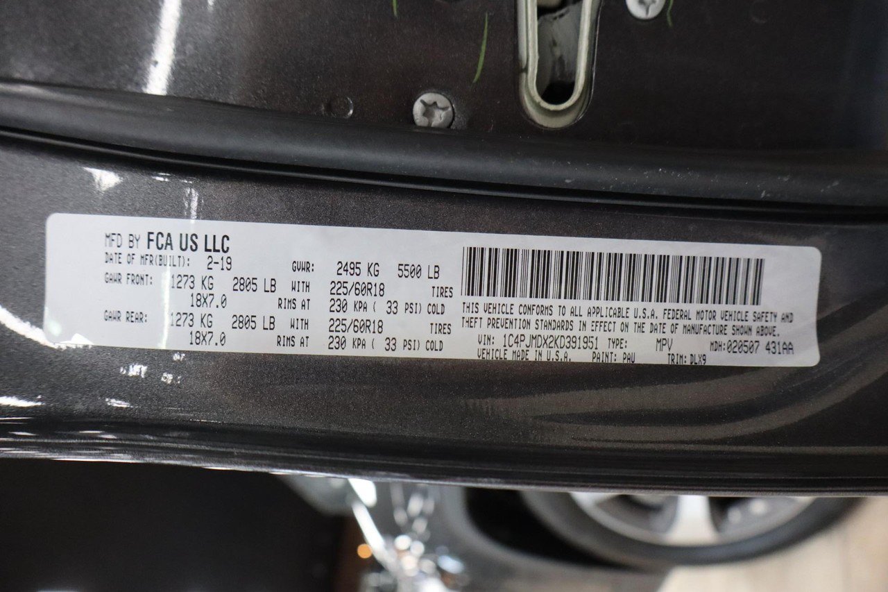 Used 2019 Jeep Cherokee Limited AWD/4WD image 35