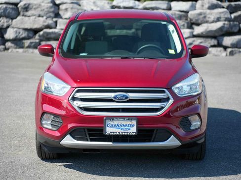Used 2017 Ford Escape SE AWD/4WD image 2