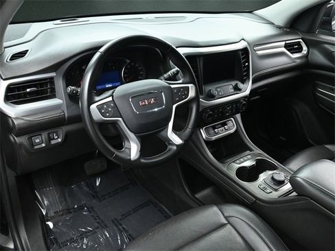 Used 2023 GMC Acadia SLT image 10
