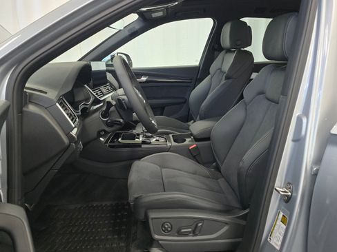 Used 2025 Audi SQ5 Premium Plus w/ Premium Plus Package image 13