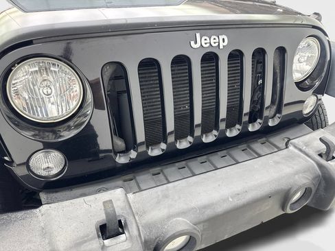 Used 2015 Jeep Wrangler Unlimited Sport w/ Quick Order Package 24S AWD/4WD image 20