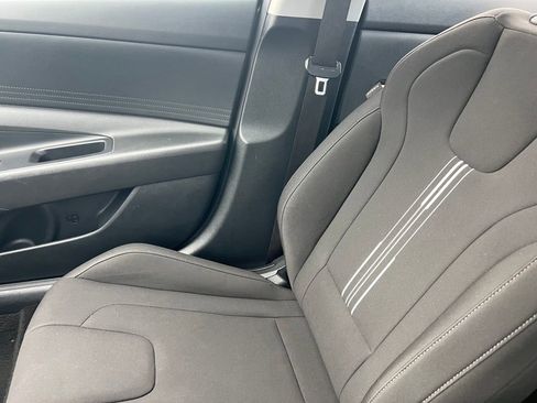 Used 2024 Hyundai Elantra SEL image 30