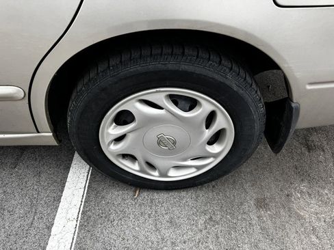 Used 1997 Nissan Altima XE image 5