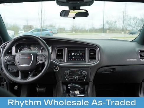 Used 2018 Dodge Charger SXT RWD image 23