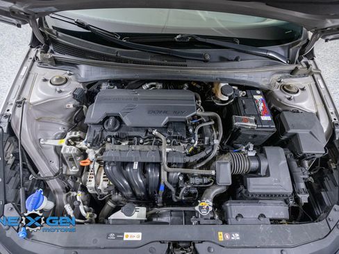 Used 2021 Hyundai Elantra SEL w/ Convenience + Premium Package FWD image 49