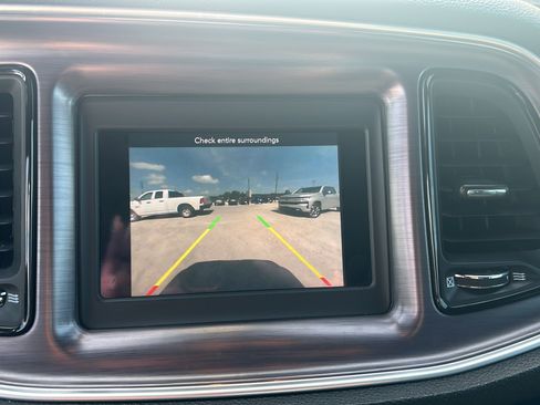 Used 2018 Dodge Challenger SXT RWD image 21