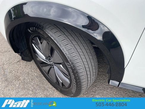 Used 2024 Nissan Ariya FWD image 21