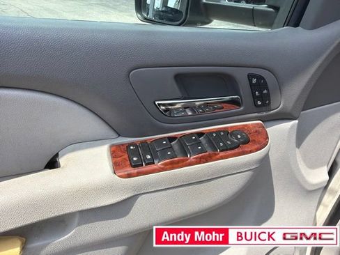 Used 2012 GMC Yukon XL SLT w/ SLT-2 Equipment Package AWD/4WD image 22