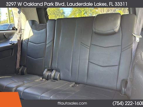 Used 2015 Cadillac Escalade Premium image 36