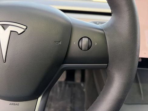 Used 2022 Tesla Model 3 RWD image 23