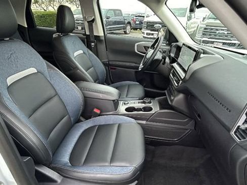 Used 2025 Ford Bronco Sport Outer Banks w/ Outer Banks Tech Package+ image 11