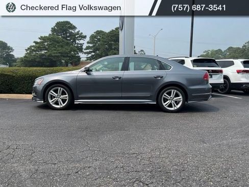 Used 2015 Volkswagen Passat TDI SEL Premium FWD image 4