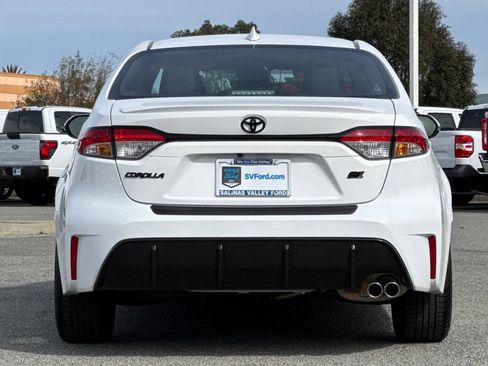 Used 2025 Toyota Corolla SE FWD image 5