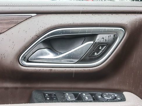 Used 2021 Chevrolet Tahoe Z71 image 48