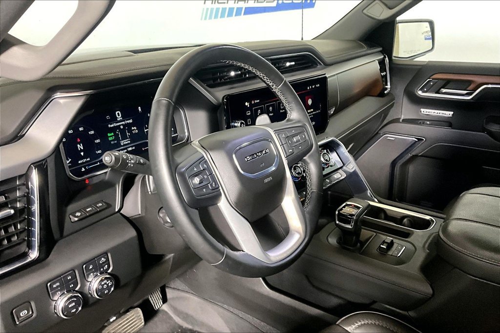 Used 2023 GMC Sierra 1500 Denali w/ Denali Reserve Package AWD/4WD image 10