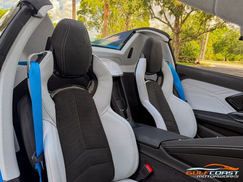 Used 2024 Chevrolet Corvette Z06 RWD image 32