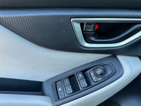 Used 2022 Subaru Forester Base image 11