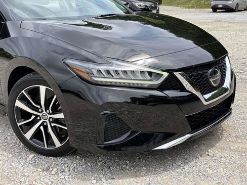 Used 2022 Nissan Maxima SV w/ Floor Mat Group FWD image 25