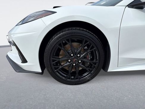 Used 2025 Chevrolet Corvette Stingray Premium Conv w/ Z51 Performance Package RWD image 10