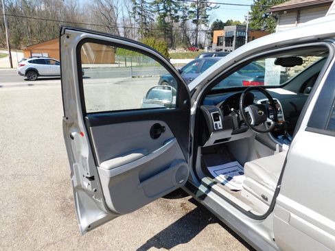 Used 2007 Chevrolet Equinox LT w/ LT Preferred Equipment Group image 12